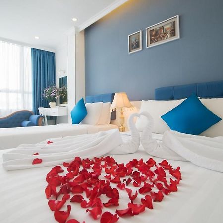 Ruby Saigon Hotel - Le Thanh Ton Хошимин Екстериор снимка