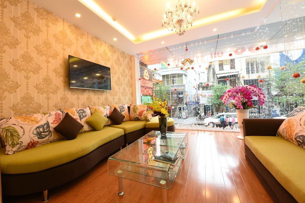 Ruby Saigon Hotel - Le Thanh Ton Хошимин Екстериор снимка