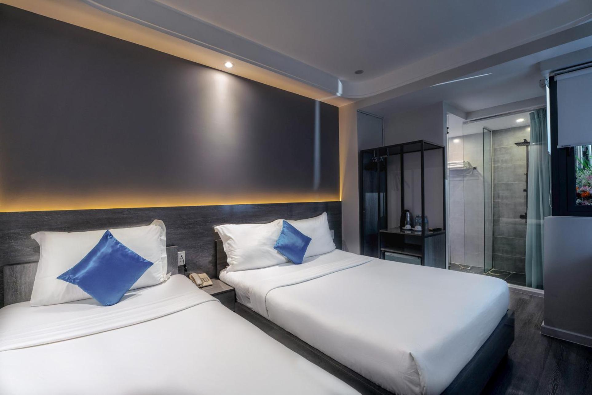 Ruby Saigon Hotel - Le Thanh Ton Хошимин Екстериор снимка