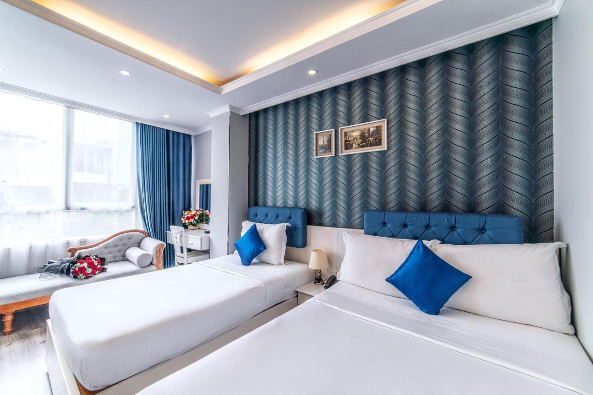Ruby Saigon Hotel - Le Thanh Ton Хошимин Екстериор снимка