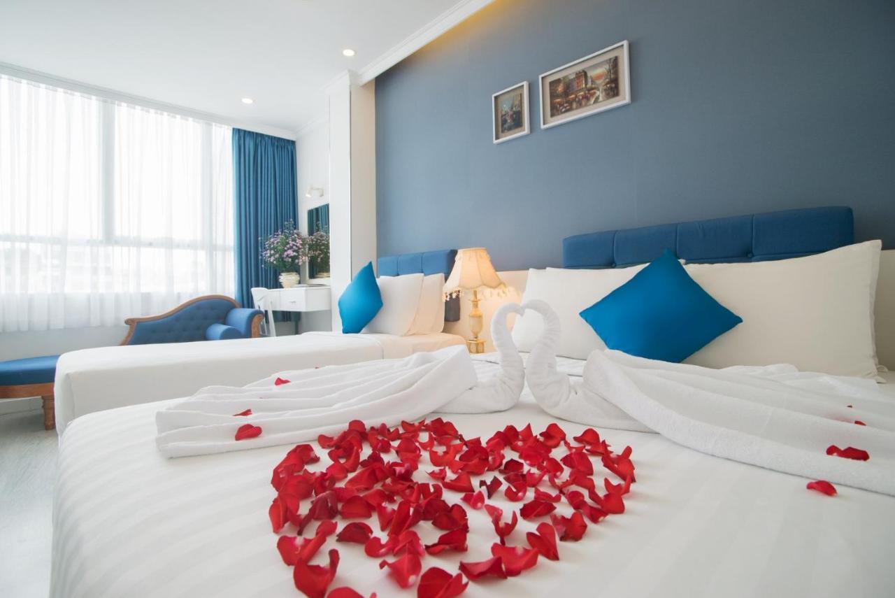 Ruby Saigon Hotel - Le Thanh Ton Хошимин Екстериор снимка