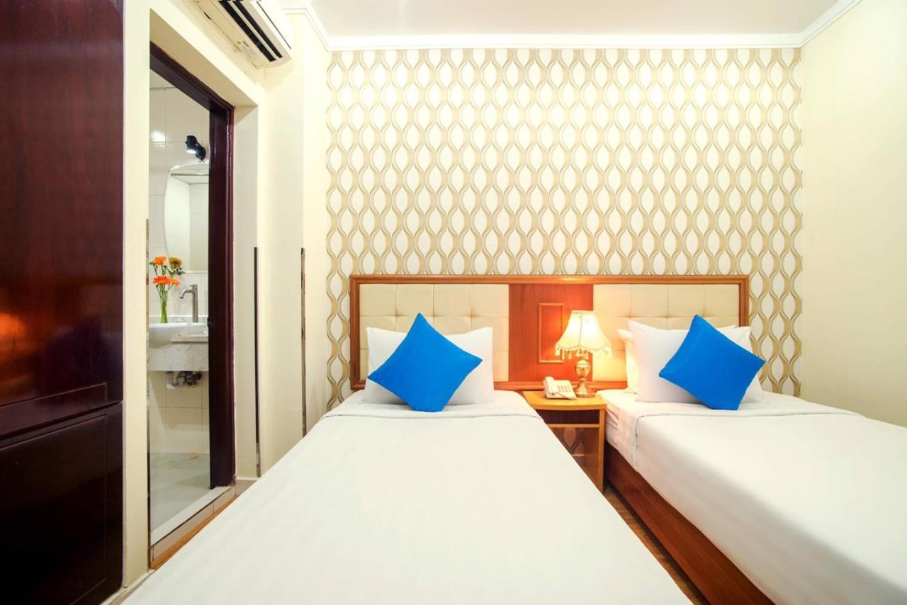 Ruby Saigon Hotel - Le Thanh Ton Хошимин Екстериор снимка